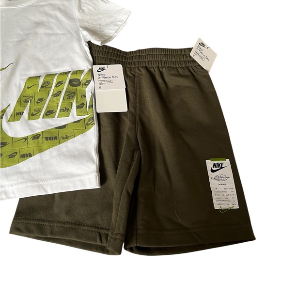 Nike White and Green T-Shirt with Green Shorts Set Cotton Boys Size 6 New - Picture 2 of 3